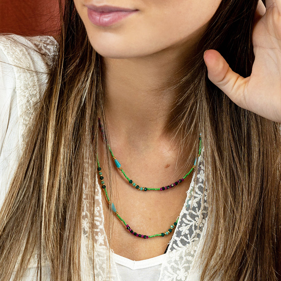 Collar Boho Verde y Rojo