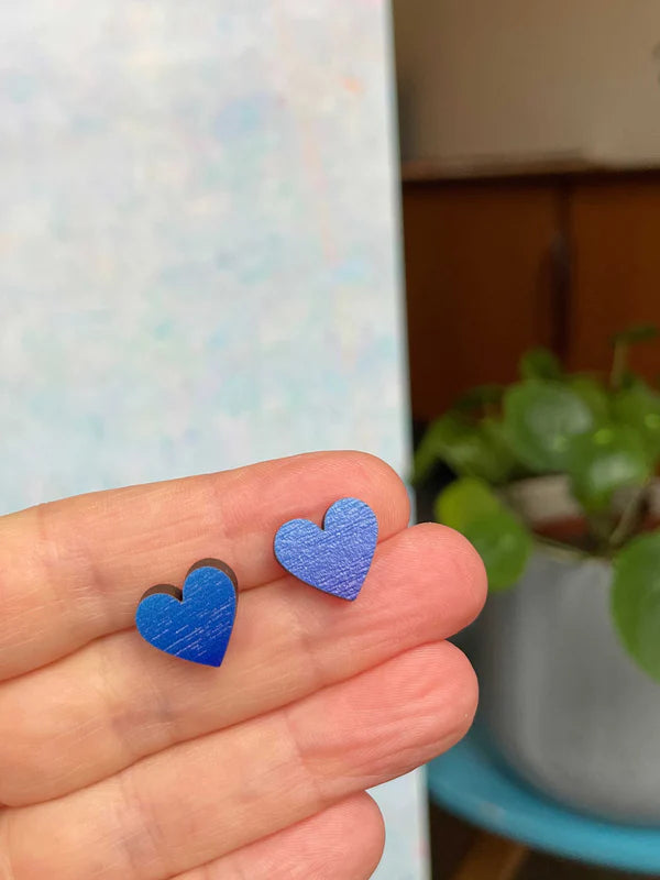 heart studs blue