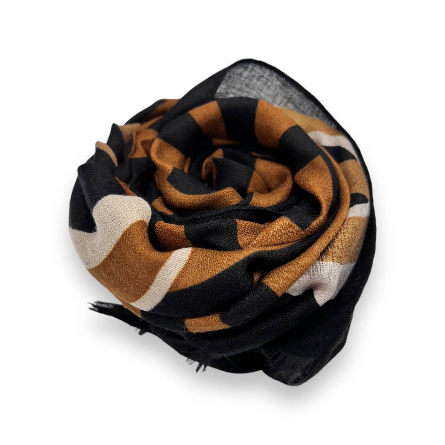 Classic big maze print scarf finished with fringes: Black