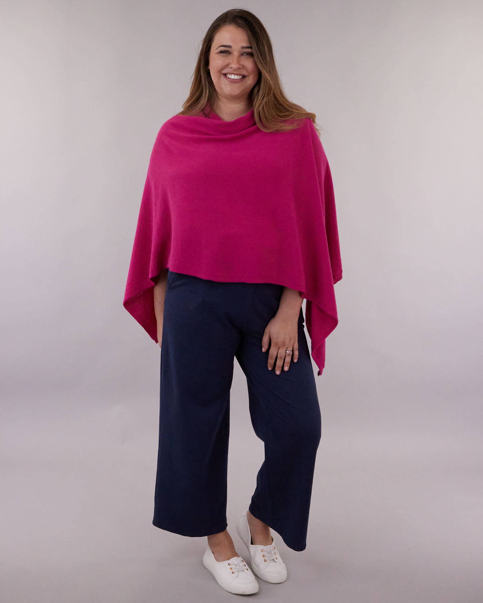 Classic Cashmere Blend Poncho: Silver