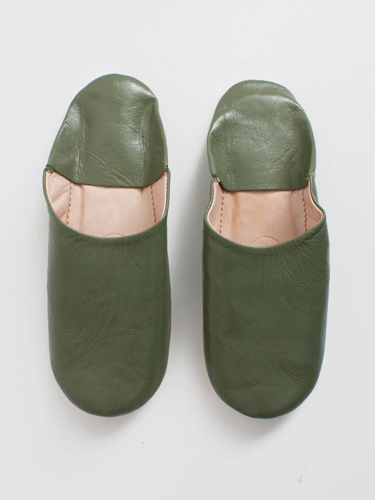 Moroccan Men's Babouche Slippers, Olive: Medium