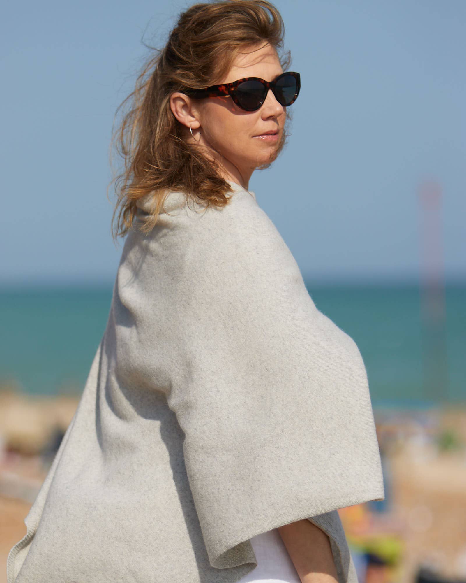 Classic Cashmere Blend Poncho: Silver